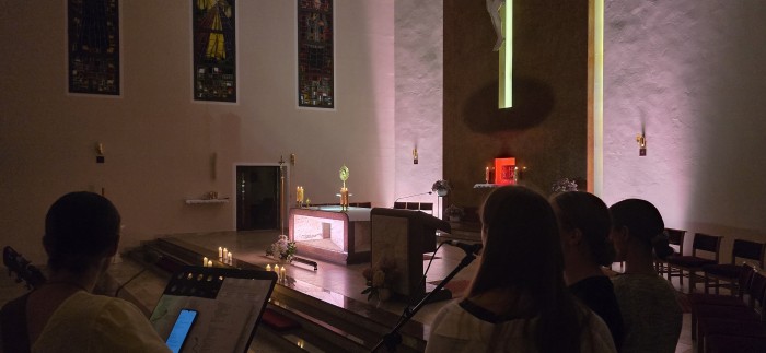 Uwielbienie Eucharystyczne Uwielbienie Eucharystyczne